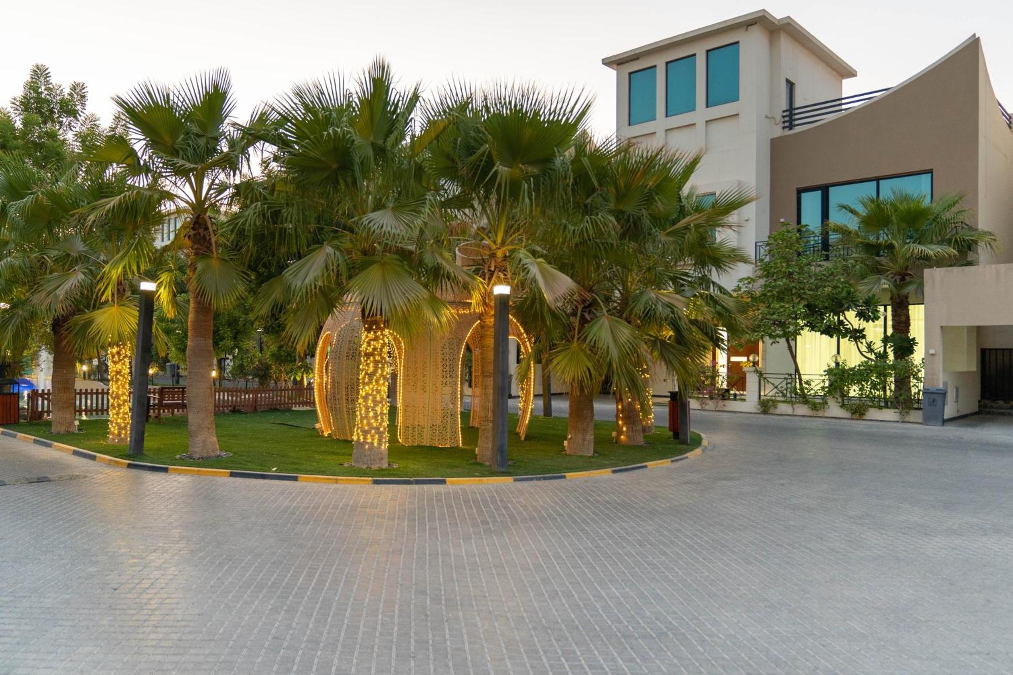 Nordic Resort Манама Экстерьер фото